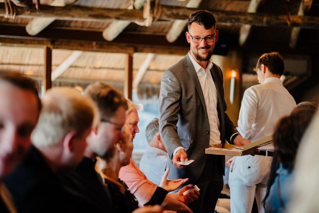 MVO HE-Doet Haute Equipe - The Pollinators